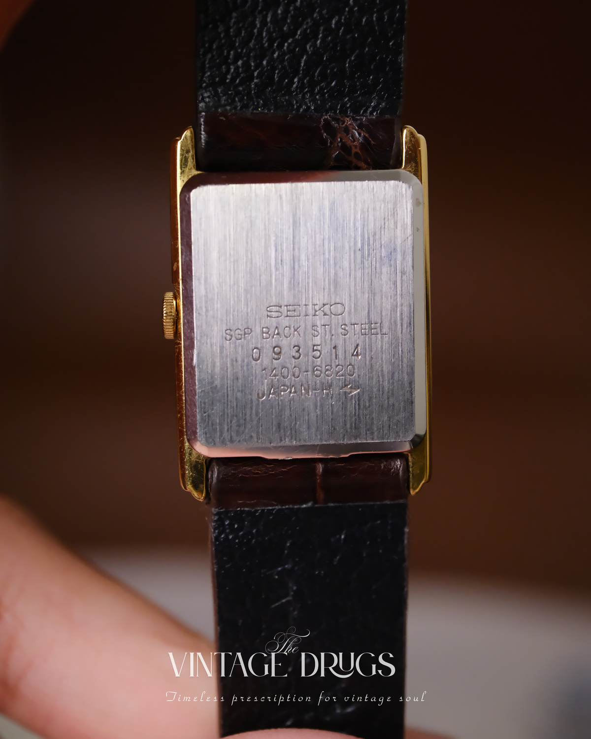 Seiko Vintage Gold-Plated Tank Watch 1980s - Must de Homage Ref. 1400-6820