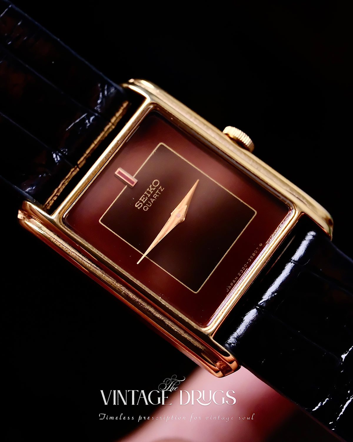 Seiko Burgundy Vintage 1980s Ref. 2320-6784A — Rare Japanese Classic