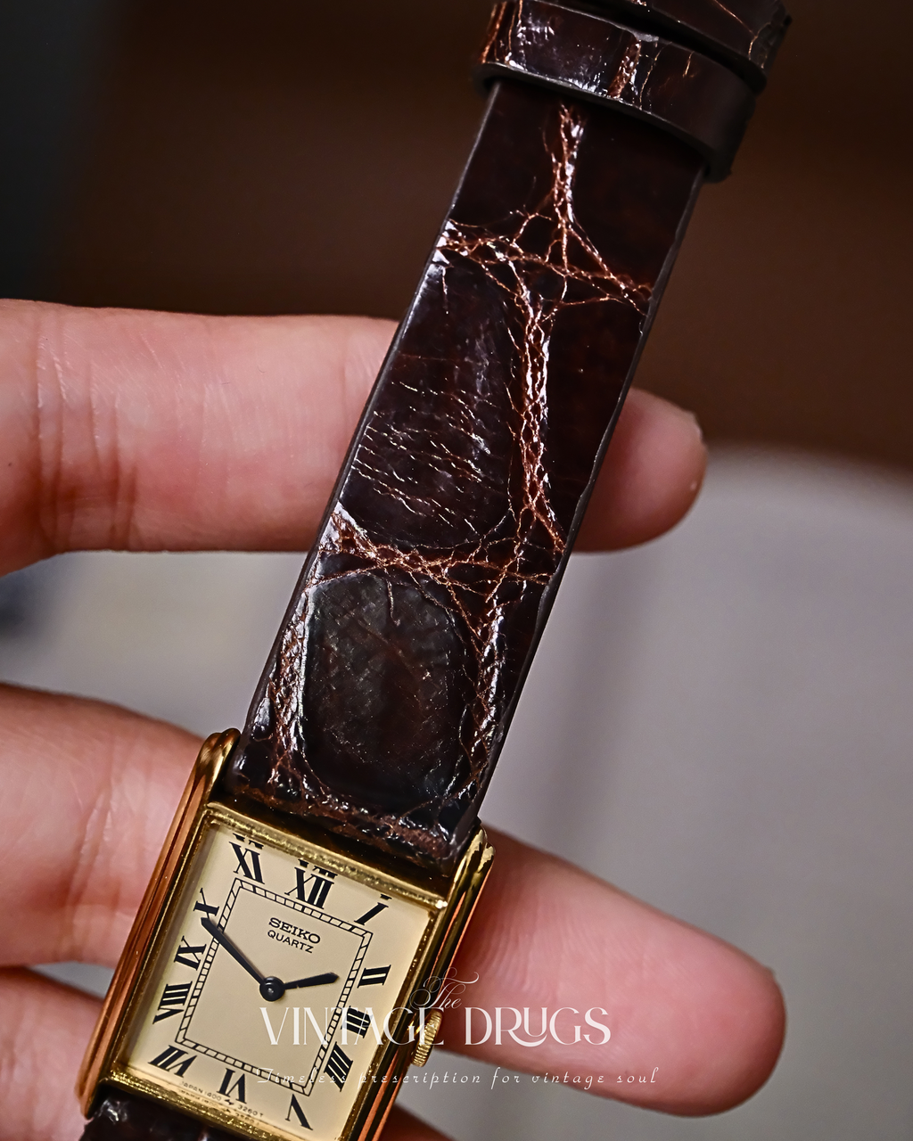 Seiko Vintage Gold-Plated Tank Watch 1980s - Must de Homage Ref. 1400-6820