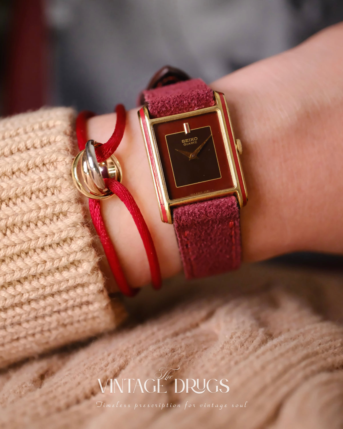 1980S SEIKO BURGUNDY VINTAGE TANK WATCH