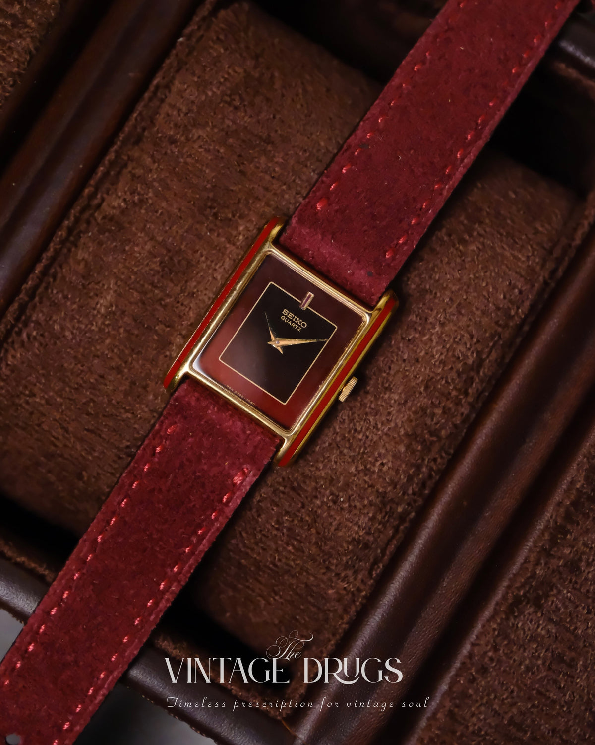 1980S SEIKO BURGUNDY VINTAGE TANK WATCH